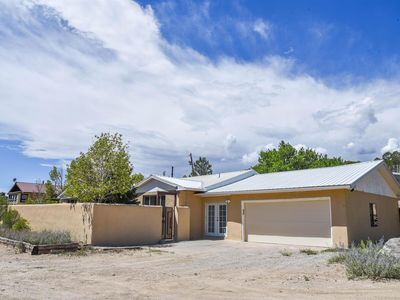 14 Hillside Dr