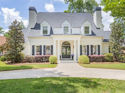316 Avenue Of Oaks
