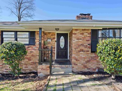 104 Oak Forest Dr