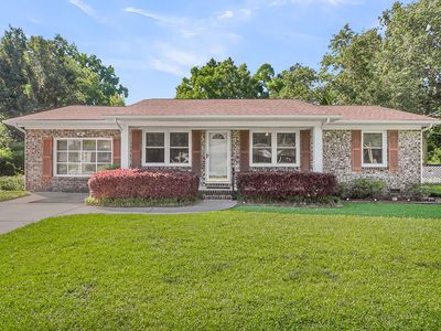 123 Wessex Dr