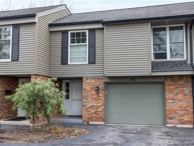 98 Bridle Path
