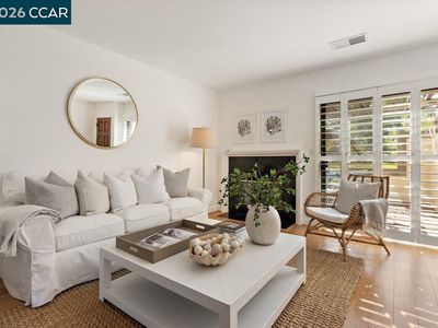 564 Churchill Downs Ct