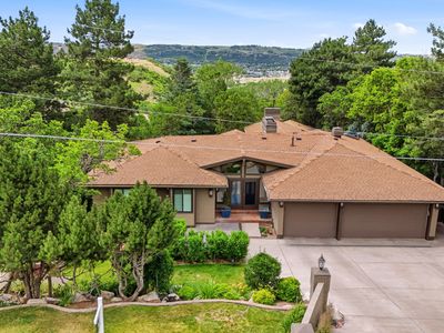 6313 Bybee Dr