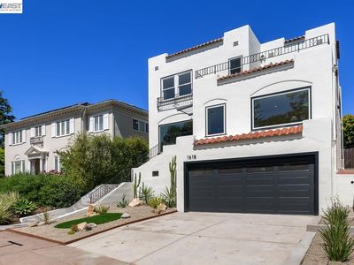 1618 Grand Ave