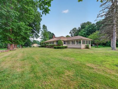 240 W Main St