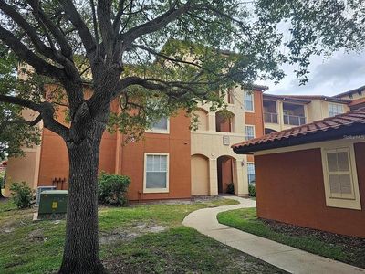 5506 Metrowest Blvd #13-103