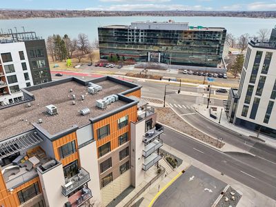 3104 W Lake St UNIT 202