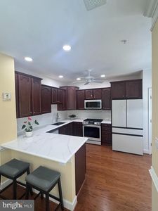 7055 Heritage Hunt Dr APT 111