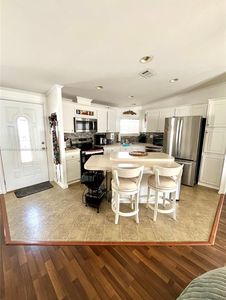 15 Dogwood Ln