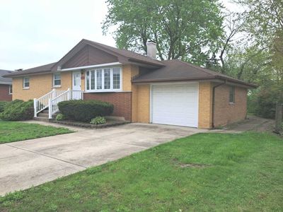Property at 5517 W 83rd Pl, Burbank, IL