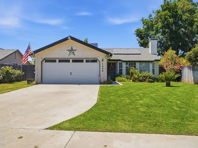 Property at 1535 Hartley Avenue, Farmersville, CA