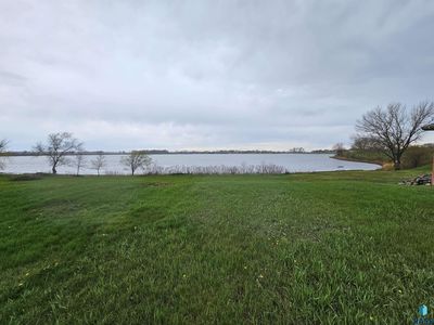 Property at 197 Lake Ridge Dr, Wentworth, SD