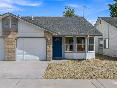 804 E Main St APT 4