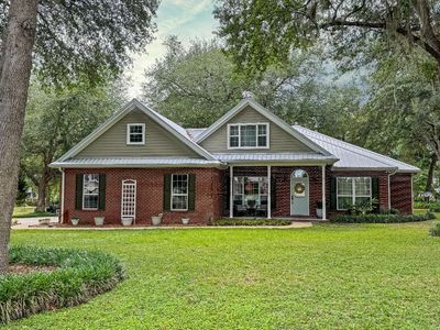 286 NW Lake Valley Ter
