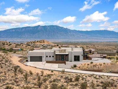 5617 Barranca Overlook Pl NE