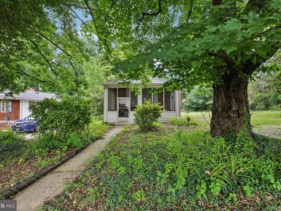 525 Winters Ln