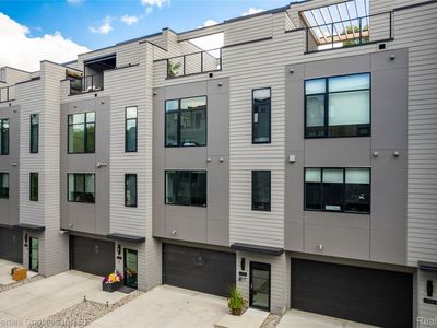 108 N Center Cv