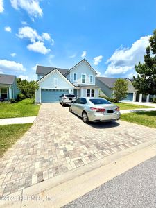 206 LOMBARD Way