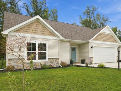 558 Valley River Dr