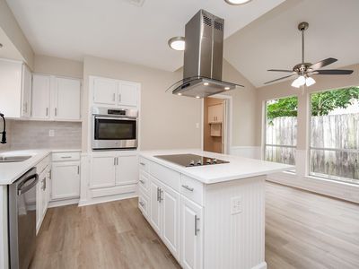 1010 Rock Canyon Dr