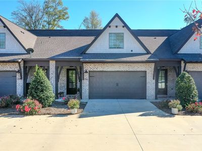 1706 W Farmville Rd