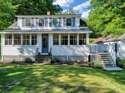 1328 Roosevelt Trail