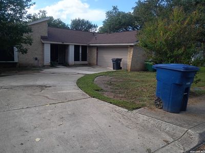 8319 SHALLOW CREEK DR