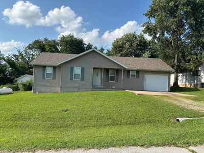 1431 W Commercial St