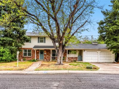 3320 S Locust Street