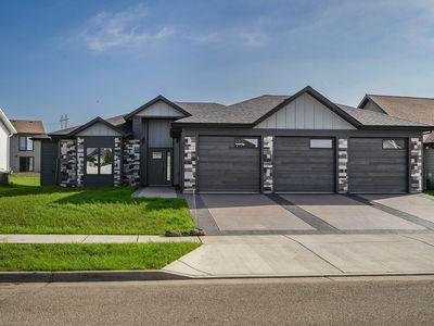407 Flint Dr