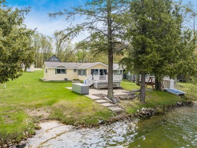 5041 Maple Knoll Dr NE