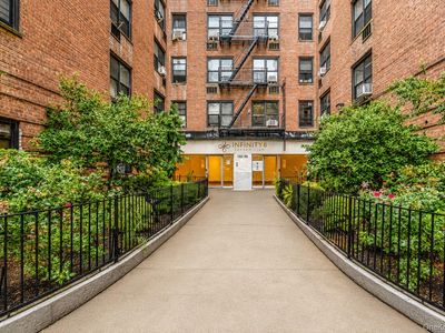 132-35 Sanford Avenue #602