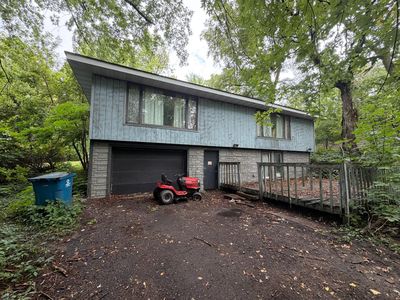 8236 N Shore Trl N