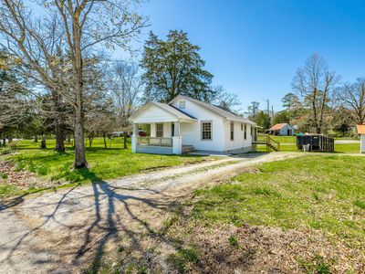 98 Old Mill Rd