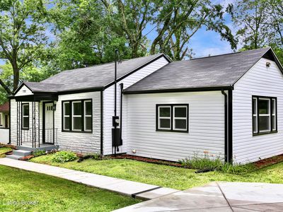 7712 3rd Street Rd