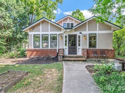 22 Fenner Ave