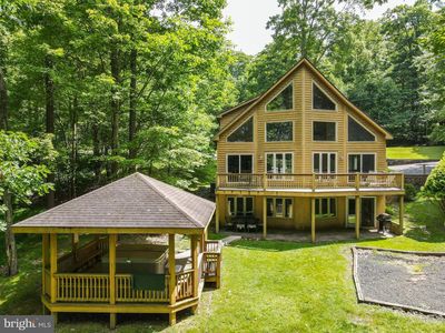 18 Mountainside Ct