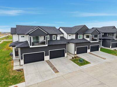 106 NE Country Meadow Ln