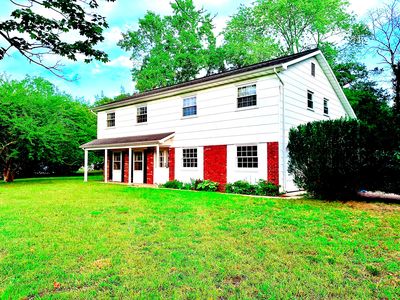 369 Hilltop Rd