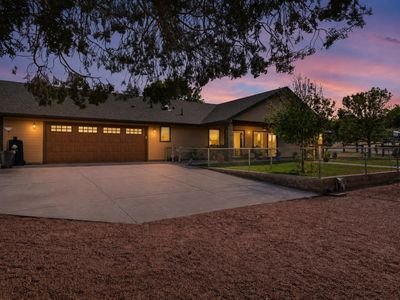 873 W Colt Ln
