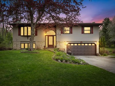 4953 Lake DRIVE