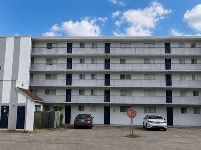 8710 N Sherman Circle #201