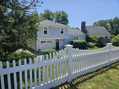 20 Burg Avenue