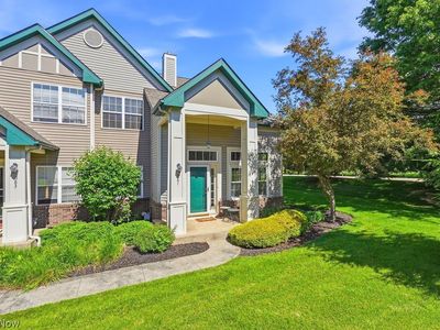 Property at 581 Azalea Cir, Northfield, OH