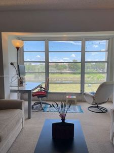 8081 N Sunrise Lakes Dr APT 306