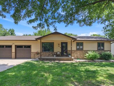 328 N Commanche Dr