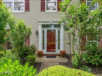 11 S Manor Court