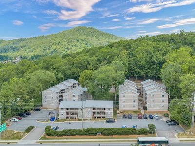 229 E King Street #30