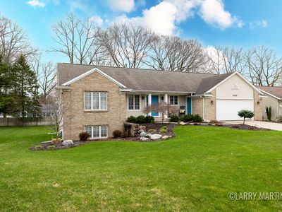 6696 City View Dr