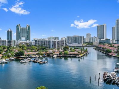 500 Three Islands Blvd APT 917